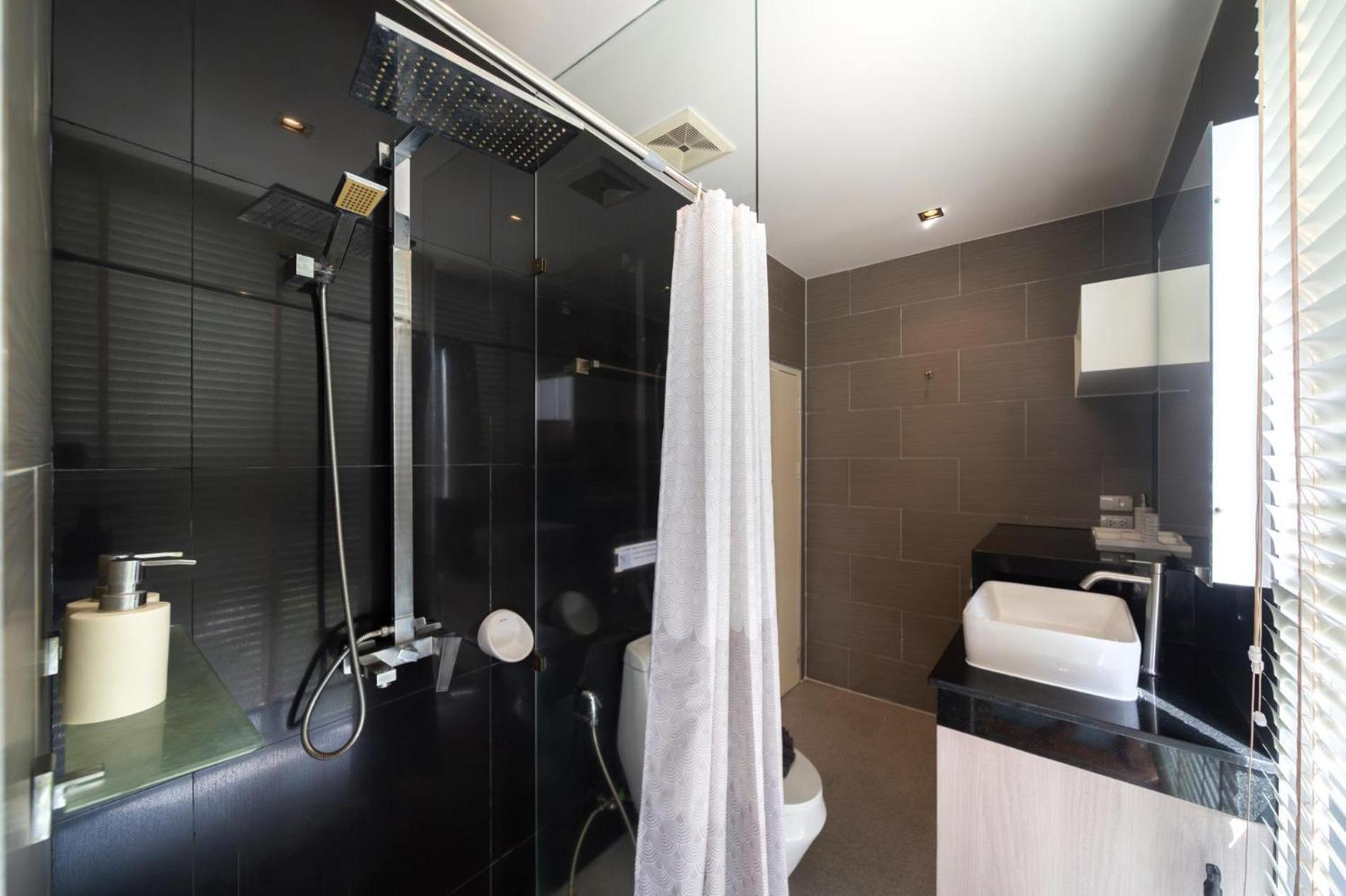 Deluxe At Icon Park By Lofty Apartment Strand Kamala