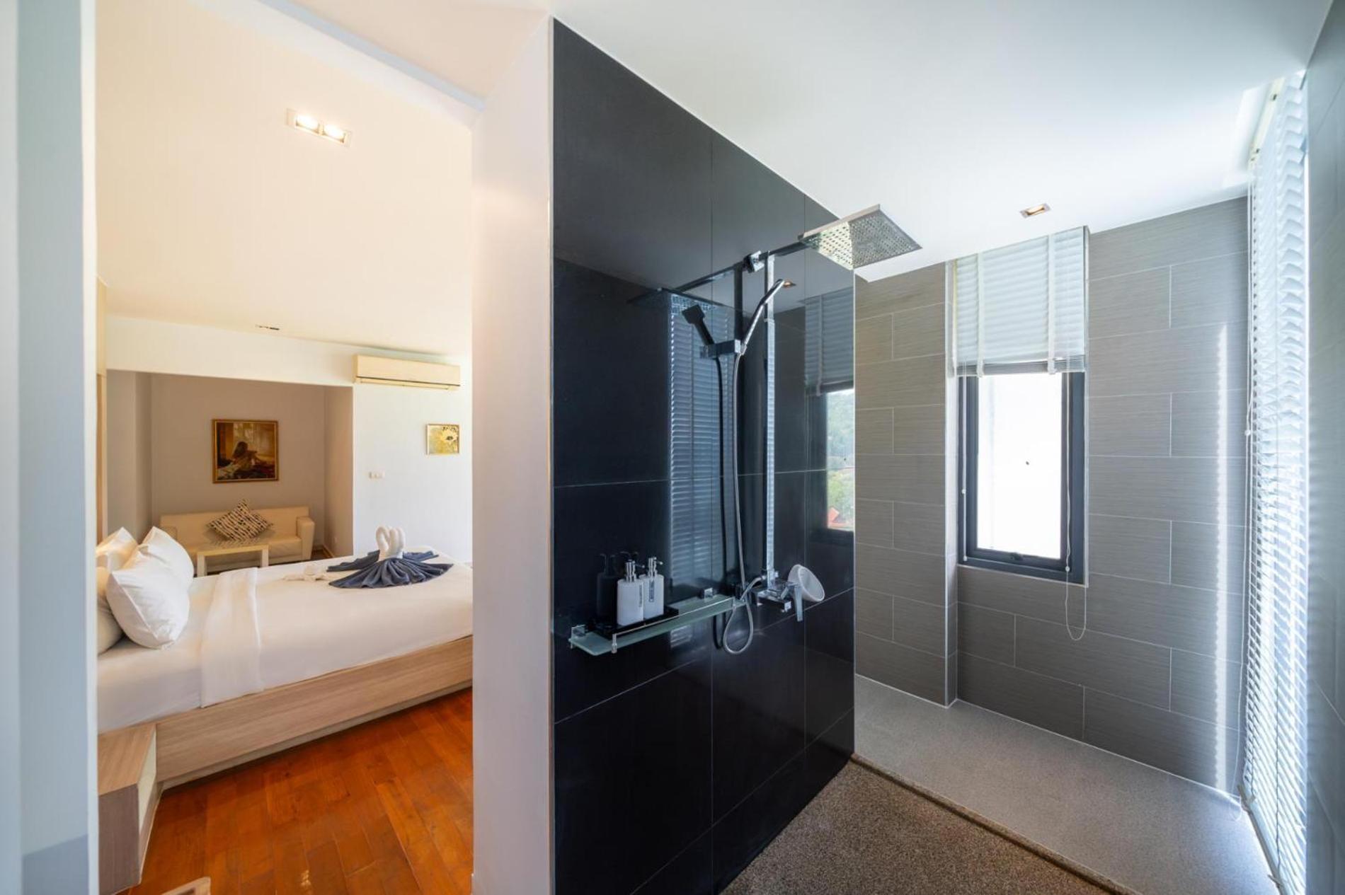 Deluxe At Icon Park By Lofty * Strand Kamala